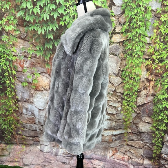 ELIE TAHARI Tara Gray Faux Fur Jacket, L - Picture 8 of 12